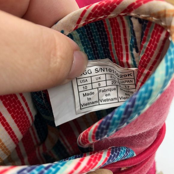 UGG Boots Shoes Girls 10 Pink Suede Winter Bootie Button Casual - Picture 5 of 9